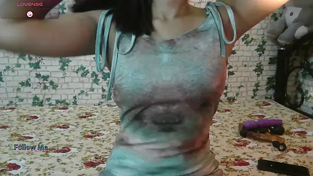 Snapshot of Trishna_love chatting on 10.27.25 Trishna love online show from 10.27.25