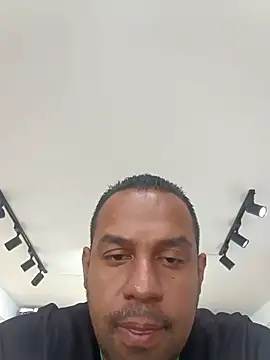 Snapshot of elnegro707070 chatting on 10.03.25 elnegro707070 online show from 10.03.25