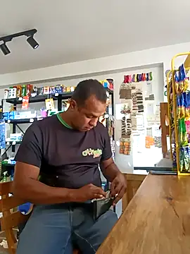 Snapshot of elnegro707070 chatting on 10.17.25 elnegro707070 online show from 10.17.25