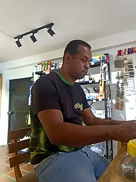 Snapshot of elnegro707070 chatting on 10.22.25 elnegro707070 online show from 10.22.25