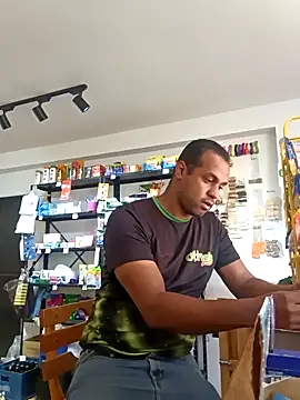 Snapshot of elnegro707070 chatting on 10.30.25 elnegro707070 online show from 10.30.25