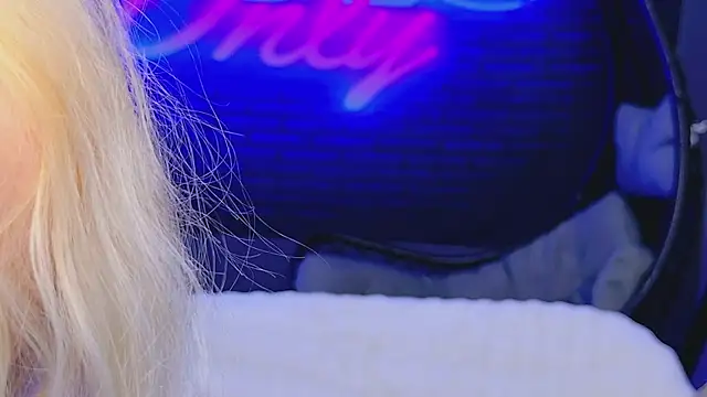 AlessiaCroft online show from 04.02.26