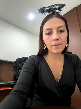 MELODY  06 online show from 10.31.25