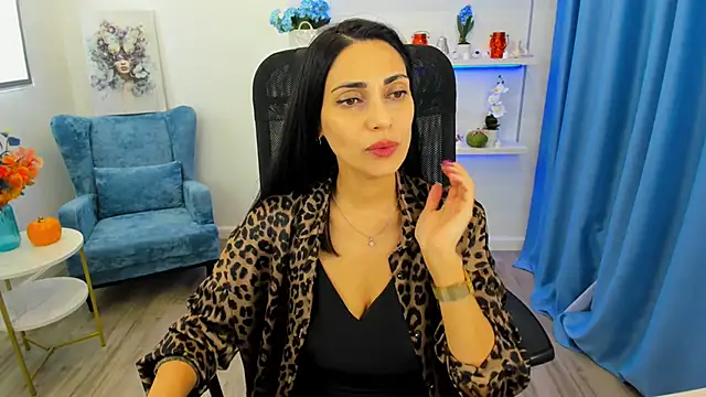 AllaYerty online show from 10.19.25