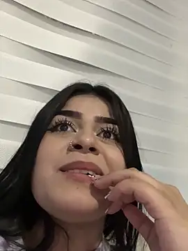 Kariina  69 online show from 11.18.25