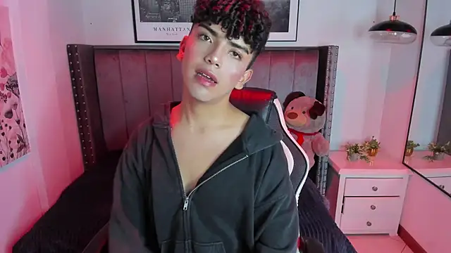 Niick Twink online show from 09.18.25