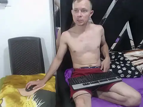 Snapshot of hot_mann11 chatting on 10.07.25 hot mann11 online show from 10.07.25