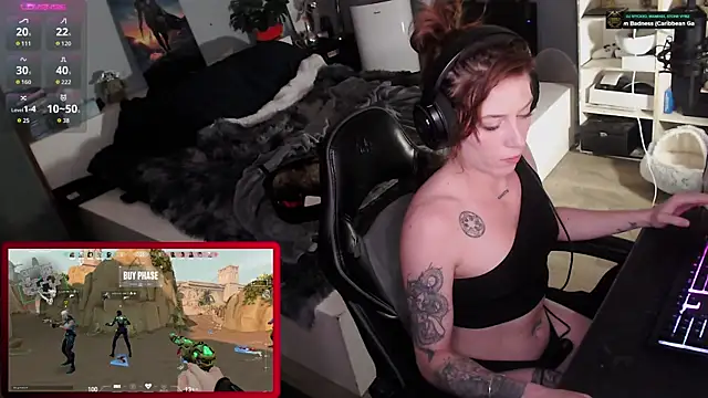 Snapshot of Horny_Makima chatting on 10.17.25 Horny Makima online show from 10.17.25