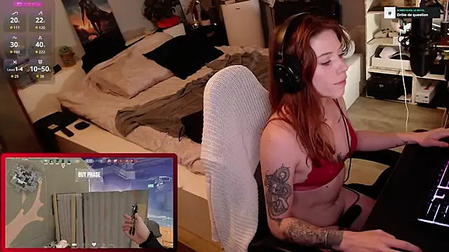 Snapshot of Horny_Makima chatting on 10.23.25 Horny Makima online show from 10.23.25