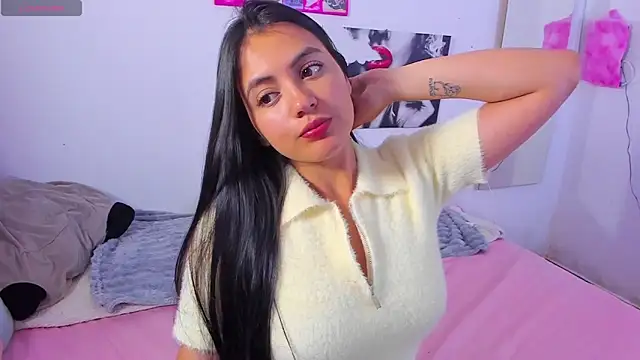 mialeia01 online show from 11.29.25