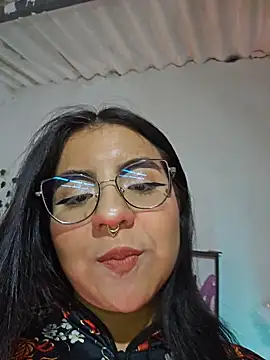 Maddy rosse12 online show from 12.17.25