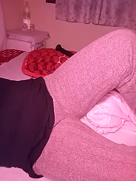 Snapshot of charam-38 chatting on 11.13.25 charam-38 online show from 11.13.25