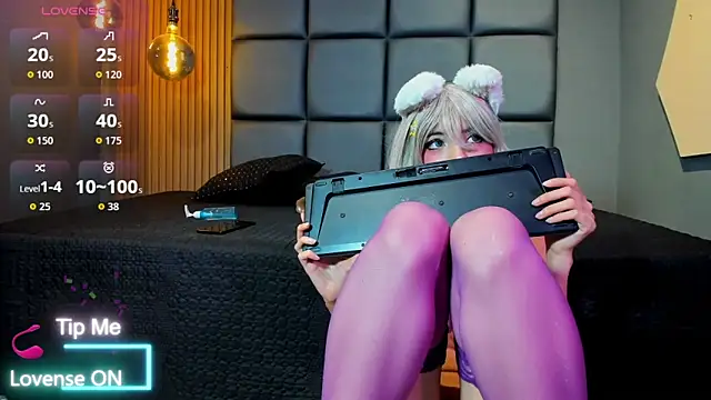 ALISSON VEGA online show from 09.29.25