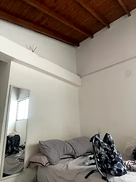 Mia  Gray online show from 10.22.25