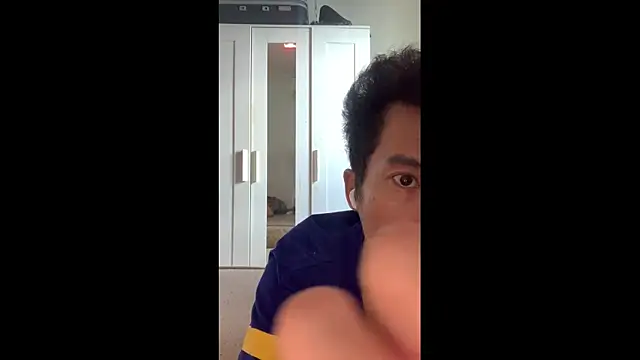 Snapshot of 3Toming chatting on 10.19.25 3Toming online show from 10.19.25