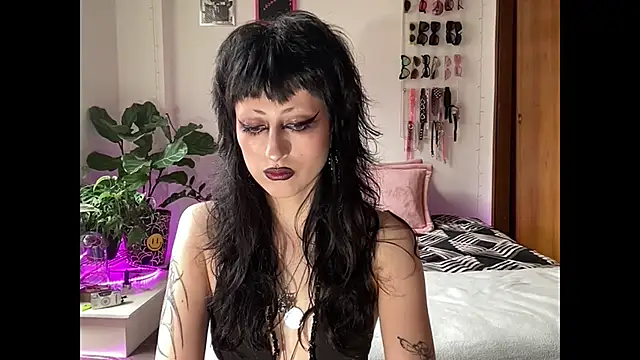 ELENA UMBRA online show from 12.20.25