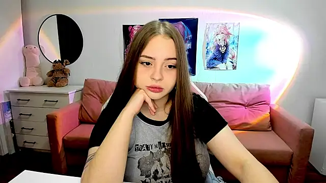 Snapshot of mistress_lain chatting on 10.29.25 mistress lain online show from 10.29.25