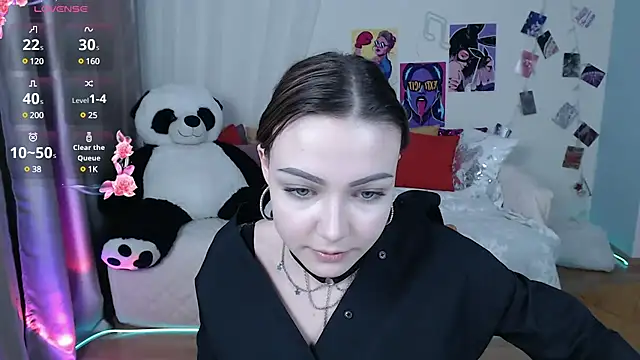 Snapshot of LinaLirian chatting on 03.21.25 LinaLirian online show from 03.21.25