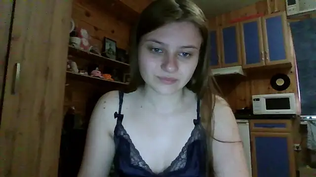 Snapshot of Little_shygirl chatting on 10.15.25 Little shygirl online show from 10.15.25