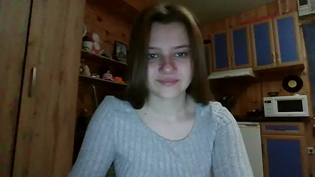 Snapshot of Little_shygirl chatting on 10.16.25 Little shygirl online show from 10.16.25