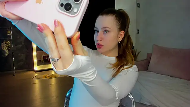 Snapshot of Candy_Cansew chatting on 02.23.26 Candy Cansew online show from 02.23.26