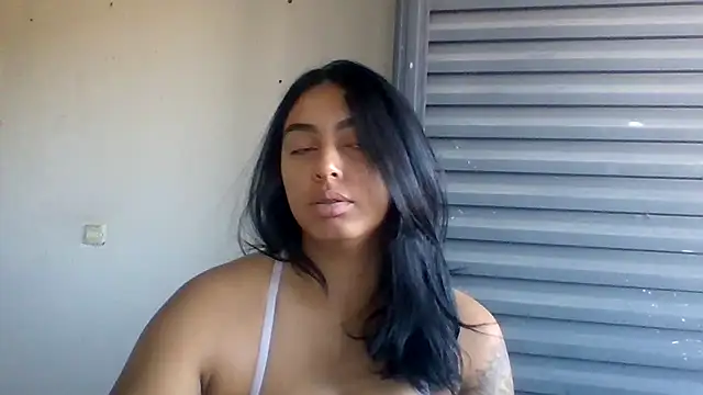 Snapshot of querida777 chatting on 09.17.25 querida777 online show from 09.17.25