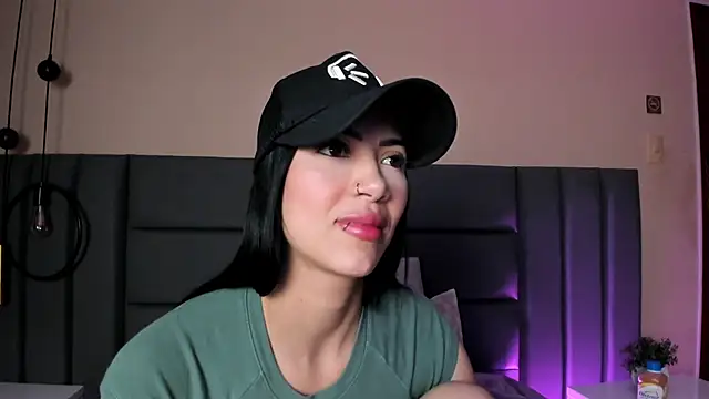 AbbieJoness  online show from 04.17.26