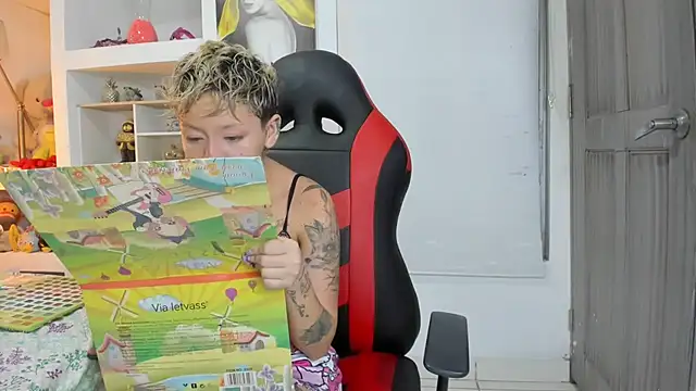 angels petite  online show from 09.28.25