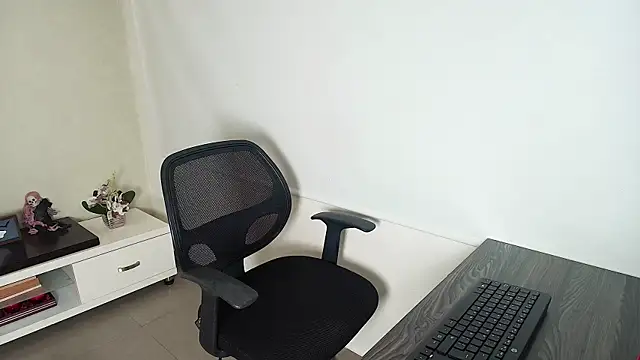  Victoria Collins online show from 10.24.25