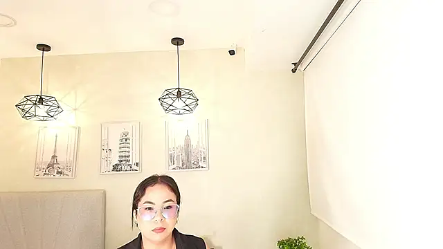  Victoria Collins online show from 11.19.25