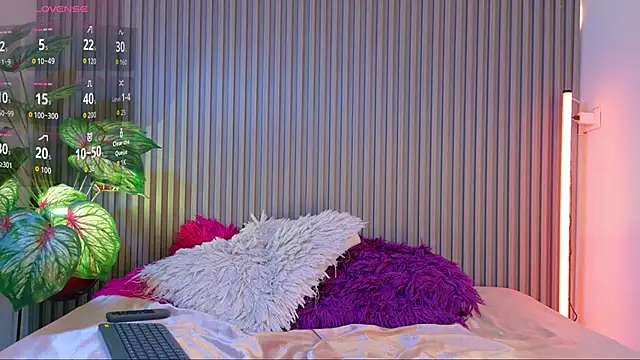 Luna maithe1 online show from 09.18.25