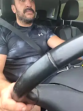 Snapshot of CloudyMuscleBeefy chatting on 10.03.25 CloudyMuscleBeefy online show from 10.03.25