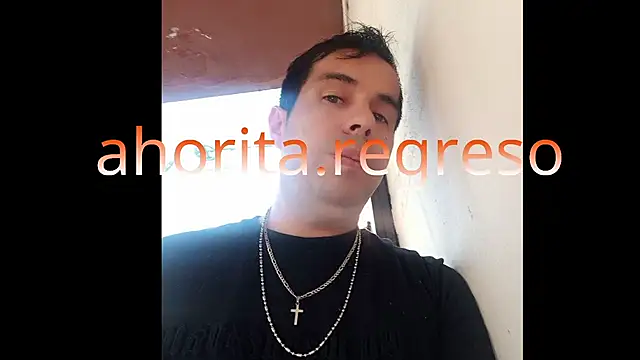 Snapshot of Gc-g chatting on 10.18.25 Gc-g online show from 10.18.25