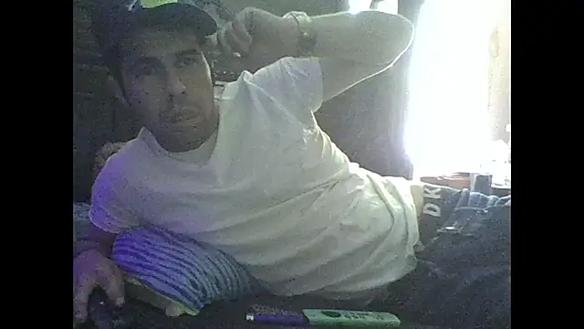 Snapshot of Gc-g chatting on 11.03.25 Gc-g online show from 11.03.25