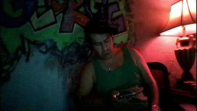 Snapshot of Gc-g chatting on 11.06.25 Gc-g online show from 11.06.25