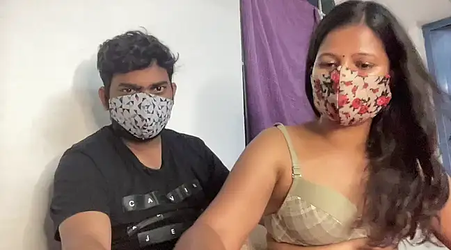 Snapshot of Tamil_india_couples_ chatting on 03.22.25 Tamil india couples online show from 03.22.25