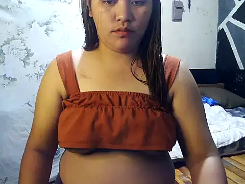 Snapshot of Pinaymiccah26 chatting on 10.14.25 Pinaymiccah26 online show from 10.14.25