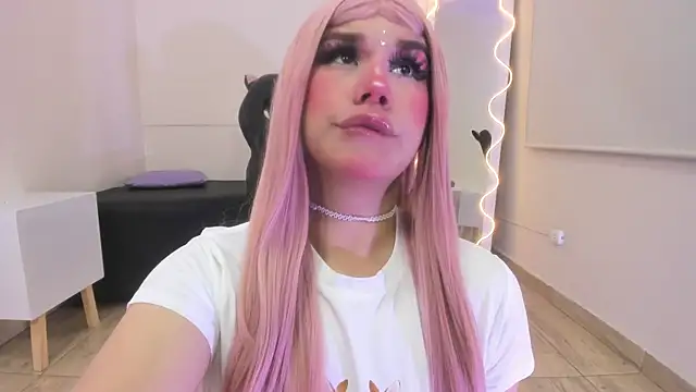 Snapshot of ocean_tay chatting on 09.30.25 ocean tay online show from 09.30.25