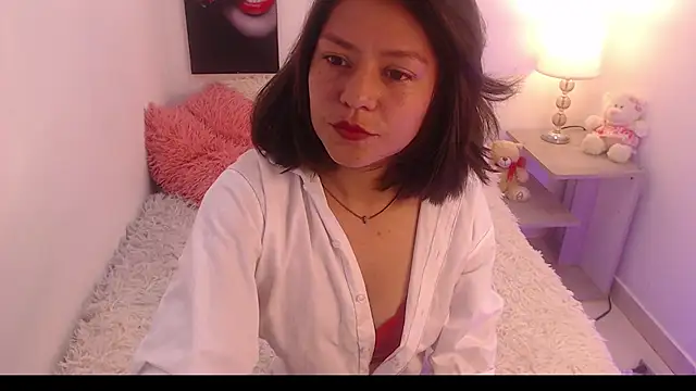 Snapshot of renataj chatting on 10.02.25 renataj online show from 10.02.25