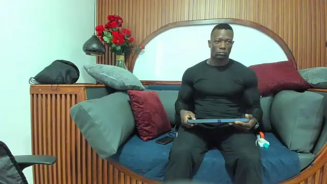 MarcusBlack  online show from 11.21.25