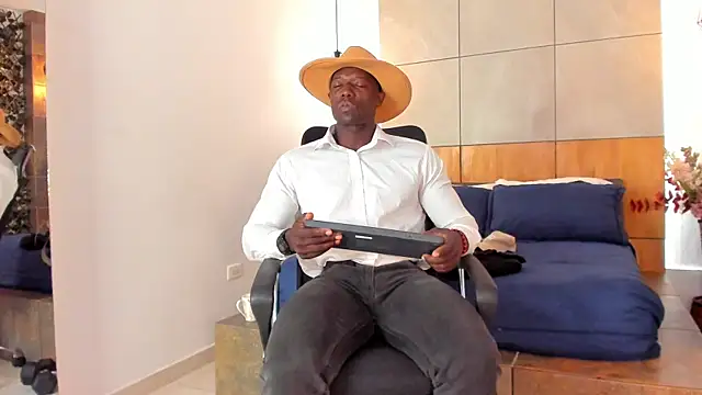 Snapshot of MarcusBlack_ chatting on 07.28.26 MarcusBlack online show from 07.28.26