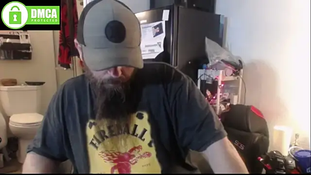 Snapshot of Thumper_ss chatting on 11.11.25 Thumper ss online show from 11.11.25