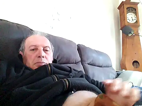 Vince072 online show from 10.20.25