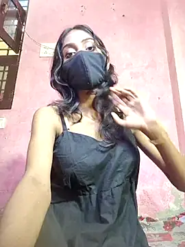 Snapshot of Riya_R24 chatting on 09.10.25 Riya R24 online show from 09.10.25