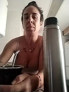 agustinalatina online show from 10.16.25