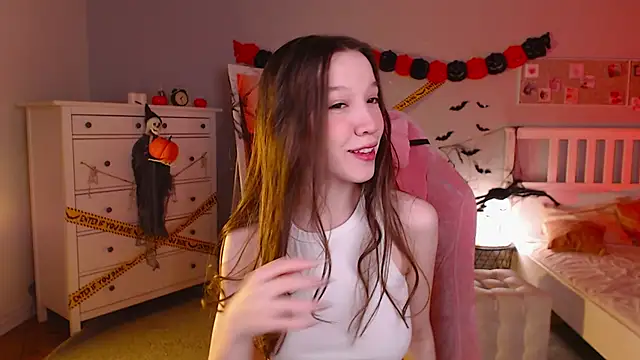 Shriya Sarann online show from 10.24.25