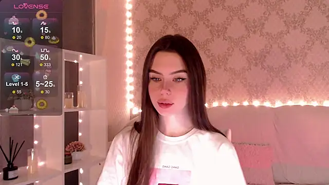 Snapshot of HolyMiax chatting on 11.09.25 HolyMiax online show from 11.09.25