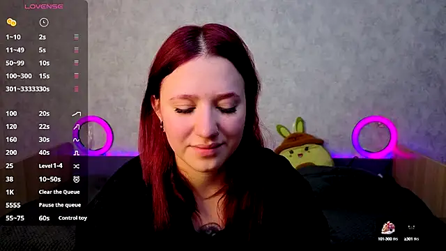 Snapshot of Mini_Lady1 chatting on 09.26.25 Mini Lady1 online show from 09.26.25