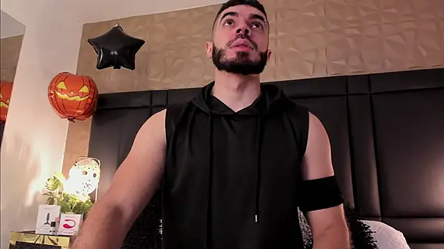 AxelThompson  online show from 10.23.25