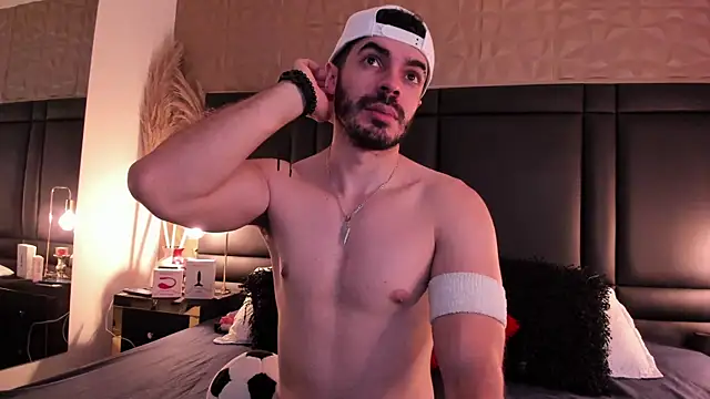 AxelThompson  online show from 11.19.25